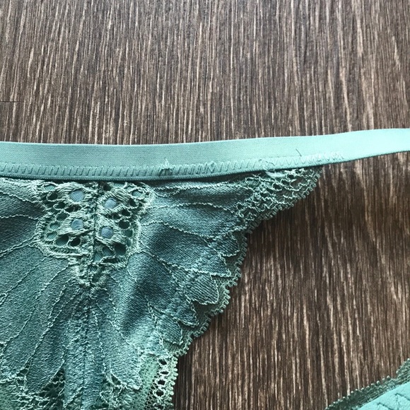 SOLD NWOT aerie Floral Lace Racer Back Bralette - Picture 6 of 10